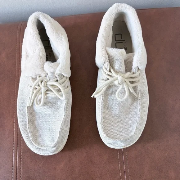 Hey Dude Britt Shoe - Picture 3 of 7